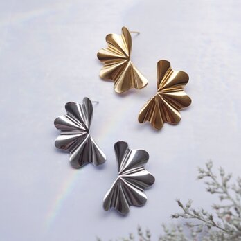 蓮の葉のピアス★サージカルステンレス・イヤリング可・ゴールド・シルバー有　～蓮の葉