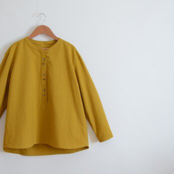 マスタードのプルオーバーシャツ　コットン　バンドカラー