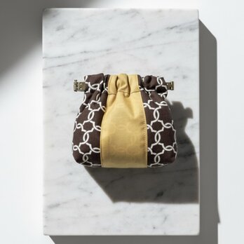 【ふわふわバネ口ポーチ】リップ・イヤホン・アクセサリー収納／小物入れにも／プレゼントにもおすすめ