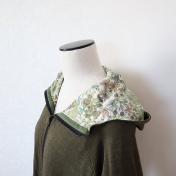 リバティ　エドナとカーキのジップパーカー