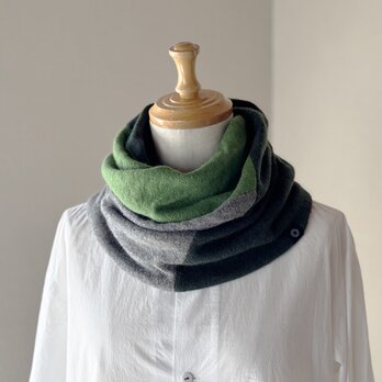 温度を纏う。純カシミヤねじりスヌード ［Tsumiki Design］オリーブ/グリーン/グレー