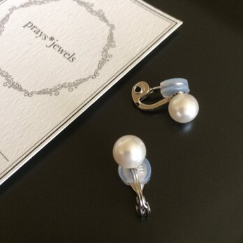 ソフトタッチ痛みなくしっかりとホールドのイヤリング！Basic Pearls Earrings