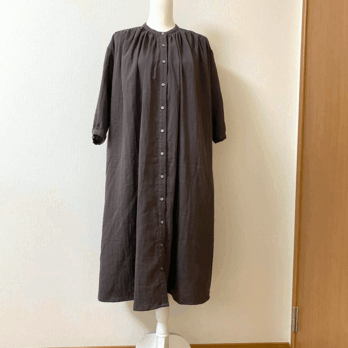 ＊Mサイズ＊ダブルガーゼのたっぷりギャザーワンピース（ダークブラウン・七分袖）