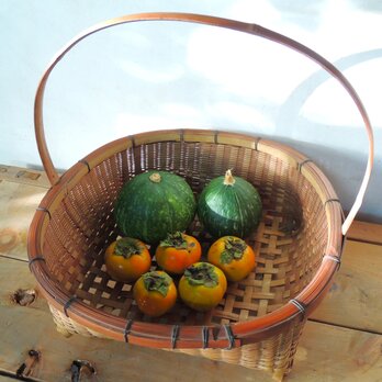 持ち手付竹籠02