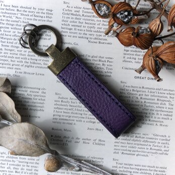 イタリア革のキーホルダー／紫