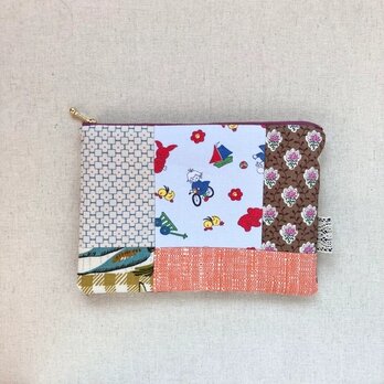 【送料無料】パッチワークポーチ　通帳ケース　子ども部屋とおもちゃのコピー