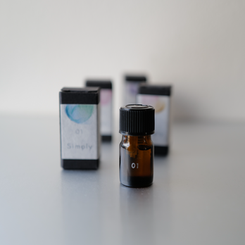 Simply 01 シトラスハーブ　オーガニックブレンド精油 5㎖