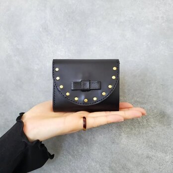 ◆レザーリボンとスタッズで魅せる大人のなめらか革財布◆　お札が折れない　レディース　ミニ財布　ミニウォレット　コンパクト財布