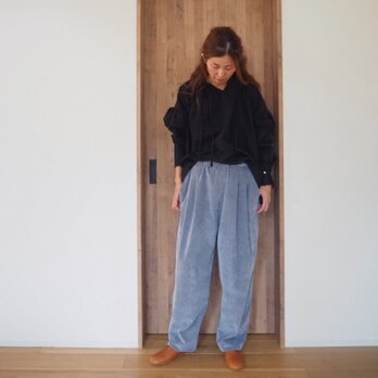 【Pre-order】Gathered Sleeve Cotton Blouse / Black