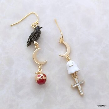 ハロウィンのピアス（毒リンゴ）