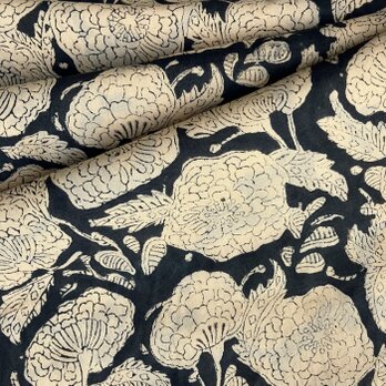 インド ブロックプリント生地 [50cm単位切売]サンガネリ ベージュフラワーonブラック 花 SA IF0360