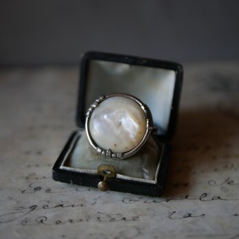 マザーオブパール　ヴィンテージブローチ　アンティークのある暮らし　フランス　ヴィンテージアクセサリー