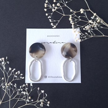 ★c　"大人の雰囲気で…"　秋　冬　大ぶり　シルバー　モードピアス／イヤリングe