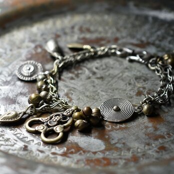 oldアフガンメタルと多彩メタル＆チェーン、民族鈴のメタルブレス