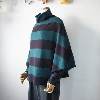 太ボーダー柄ニット生地のポンチョ