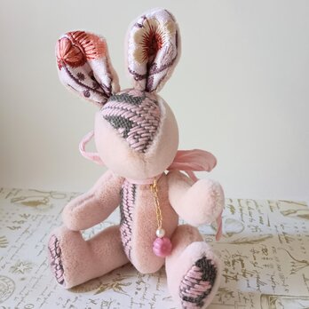 こぎん刺しのウサギS「総刺しこぎんウサギ　花見」