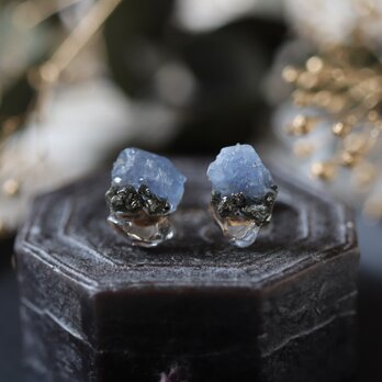 サファイアとダイヤモンドクォーツのピアス