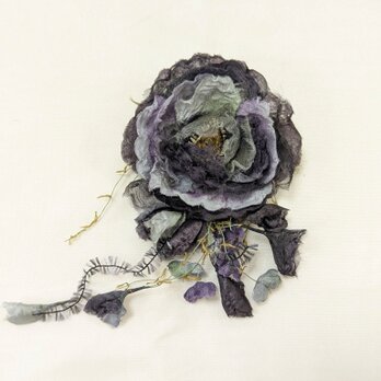 布花 ちりちり花びらのコサージュ黒（小）/ 00133