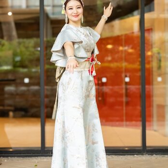 実例写真！着物ドレス、和風ドレス ブルー フリル袖 ラウンドネック ソフトマーメイドライン 床付く 前撮り