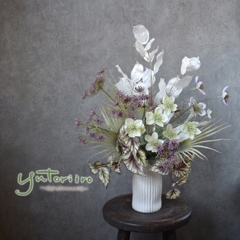 アーティフィシャルフラワー アレンジメント「静寂の小夜曲」白 マット 陶器 花器 造花 高級 インテリア