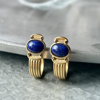 PT24-【 TRIFARI 】トリファリ・ヴィンテージピアス  Lapis Lazuli Blue Cabochon