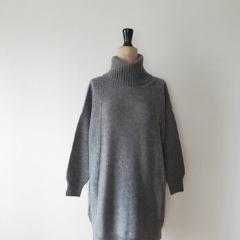 【再再再…販】軽くてふんわり暖かウール混オフタートルネックチュニックワンピース　ミディアムグレー