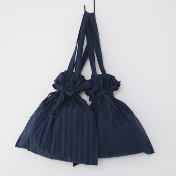 frill kinchaku bag