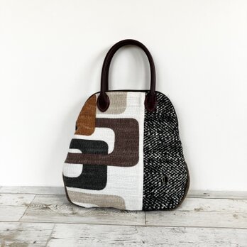 小さなボストンバッグ　ハンドバッグ　幾何模様とツィード
