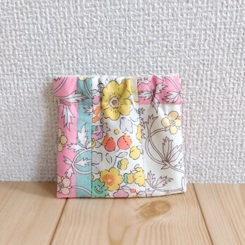 リバティ　パッチワークのバネ口ポーチ　8cm口金　ベッツィ他　436