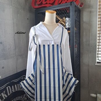 【背中がかわいい】エプロンドレス：ネイビー：ストライプ【1015】
