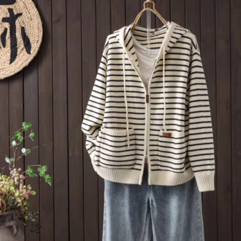 【受注】綿.ストライプ フーディー カーディガン ジップアップ ゆったり 保温 秋冬 ニット