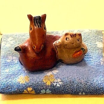 連れ招き（馬とニャン）