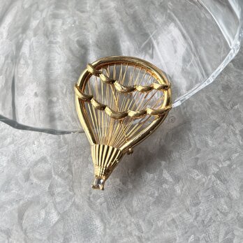 SCM47-【 MONET 】モネ・ヴィンテージブローチ 1970〜80's Gold Tone Hot Air Balloon