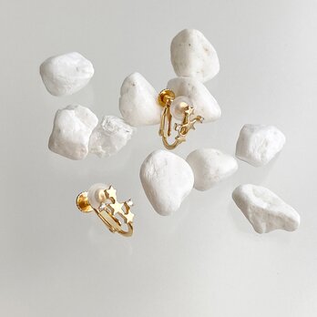 小さな星のイヤリング