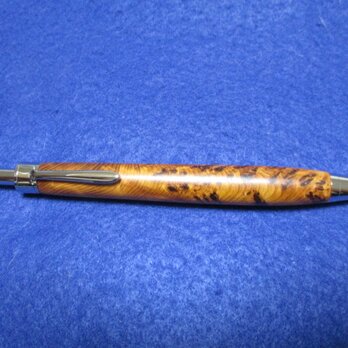 屋久杉瘤　泡瘤　椿油仕上げ　ワンピースタイプの木軸ボールペン(シャープペンシル）　希少材