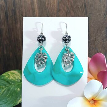 モンステラ大ぶりピアス❀.*  マーブルブラウンブルー 黒花プルメリア❀ ハンドメイド No.368