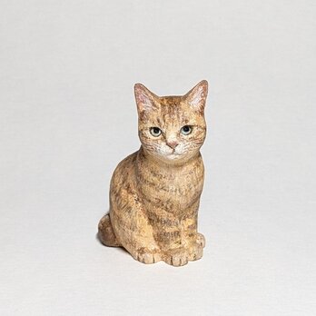 小さな木彫り猫〈おすわり(茶)〉