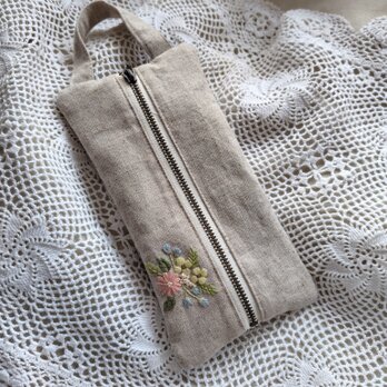 ダブルファスナー* ケース*刺繍*リネン