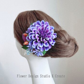 青い薔薇とタッセルのヘアクリップ　髪飾り　青　ブルー　タッセル　ショートヘア　ボブ　成人式　袴　卒業袴　卒業式　入学式のコピー