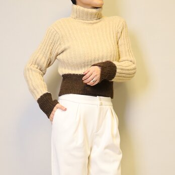 【2025新作】洗える厚手ウール混バイカラーニットプルオーバー（ベージュ×ブラウン）25051