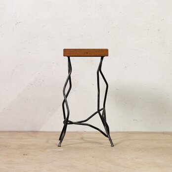 国産胡桃のアイアンスツール60cm 「Novo」バースツール・カウンタースツール｜天然木 アイアン家具・ サイドテーブル