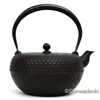 南部鉄器・鉄瓶の専門店 Shinwadenki 岩鋳 作品一覧 | iichi 日々の