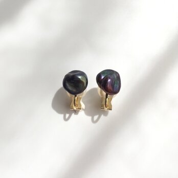 一点物 ケシバロック パールイヤリング ブラックパープル系