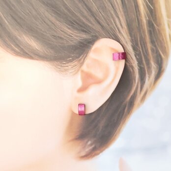 〈軽い〉〈痛くない〉〈挟めるだけ〉2wayデザインビビッドピンクフラットリングイヤリング・イヤーカフ〈直径約11㎜幅約5㎜〉