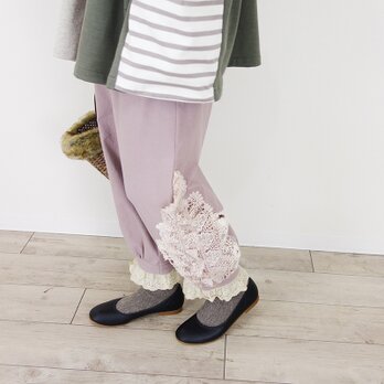 万葉木綿くすみピンク・片側レース重ねのふんわりパンツ