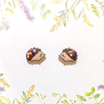 ～小さなピアスシリーズ～ミンツ×ハリネズミ ピアス/ノンホールピアス(樹脂イヤリング)