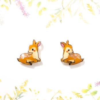 ～小さなピアスシリーズ～子鹿のピアス/ノンホールピアス(樹脂イヤリング)