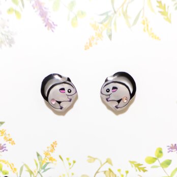 ～小さなピアスシリーズ～フクロモモンガのピアス/ノンホールピアス(樹脂イヤリング)