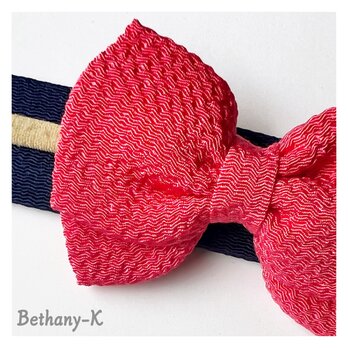 ◆6cm×8cmのベビーからずっと使える和風リボンの髪飾り◆赤珊瑚×赤珊瑚色のちりめんリボン