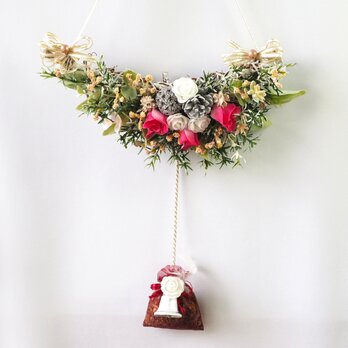 香りのリース-ピンクのバラのクレセントリース